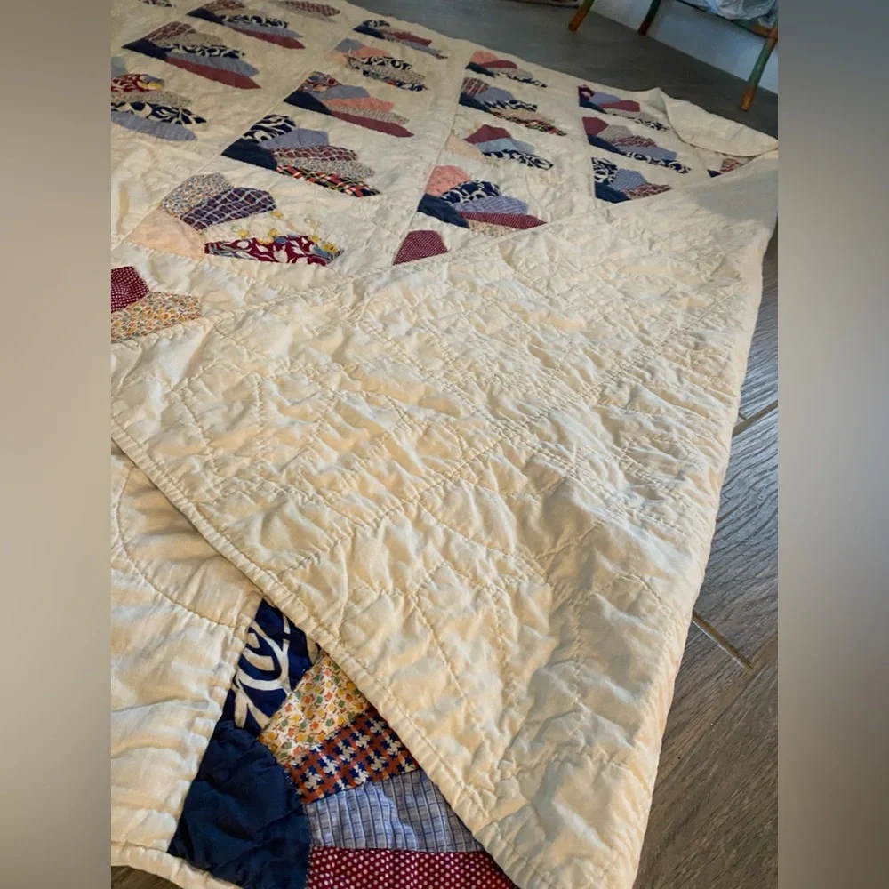 Handmade Fan Quilt 62”/72” in Blues and Reds 💙❤️🩵🤍